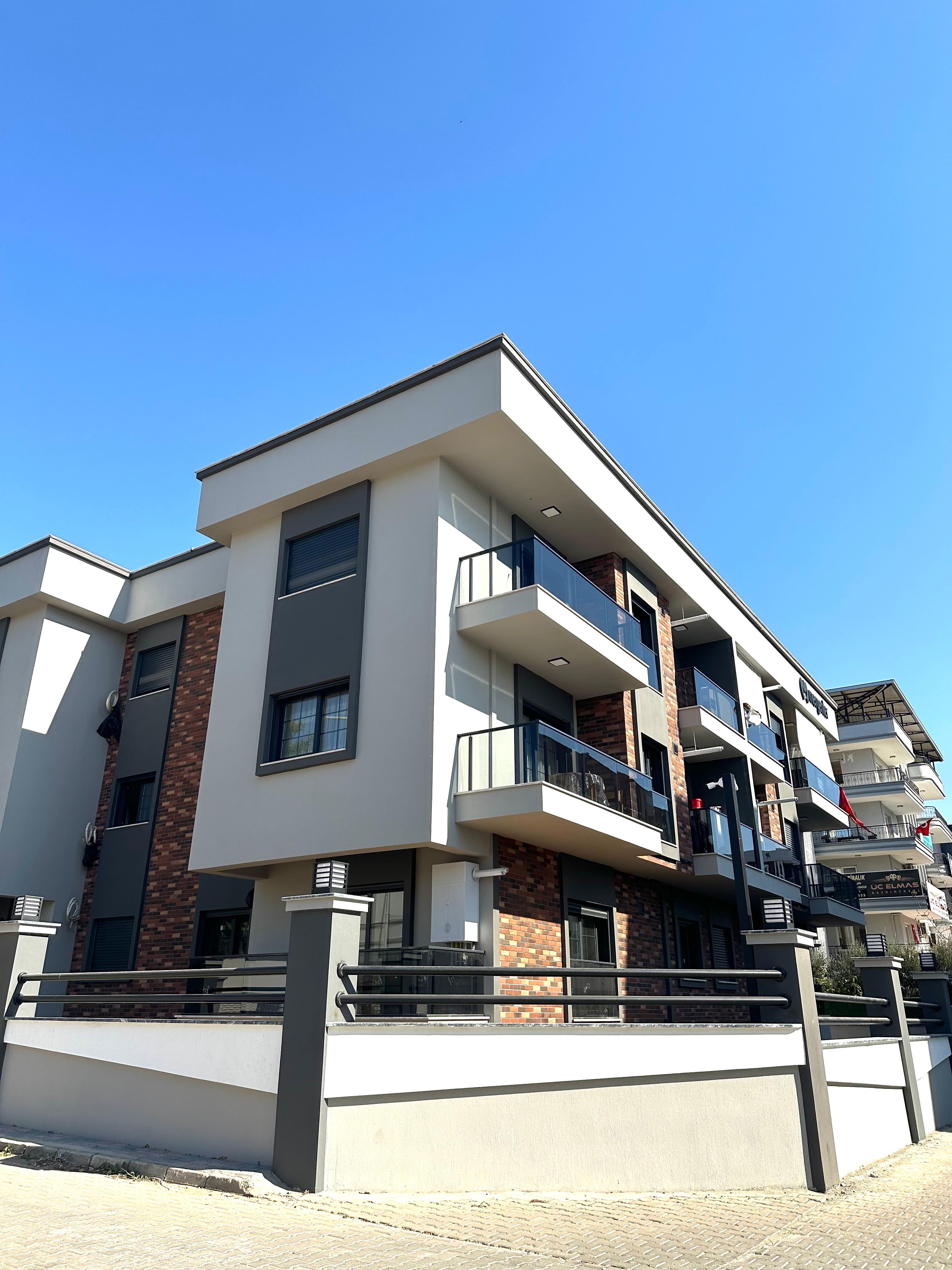 BEKİR YERLİKAYA APARTMANI