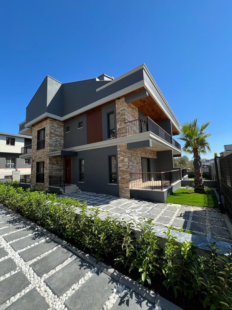 MENDERES ÇEVİK VİLLALARI